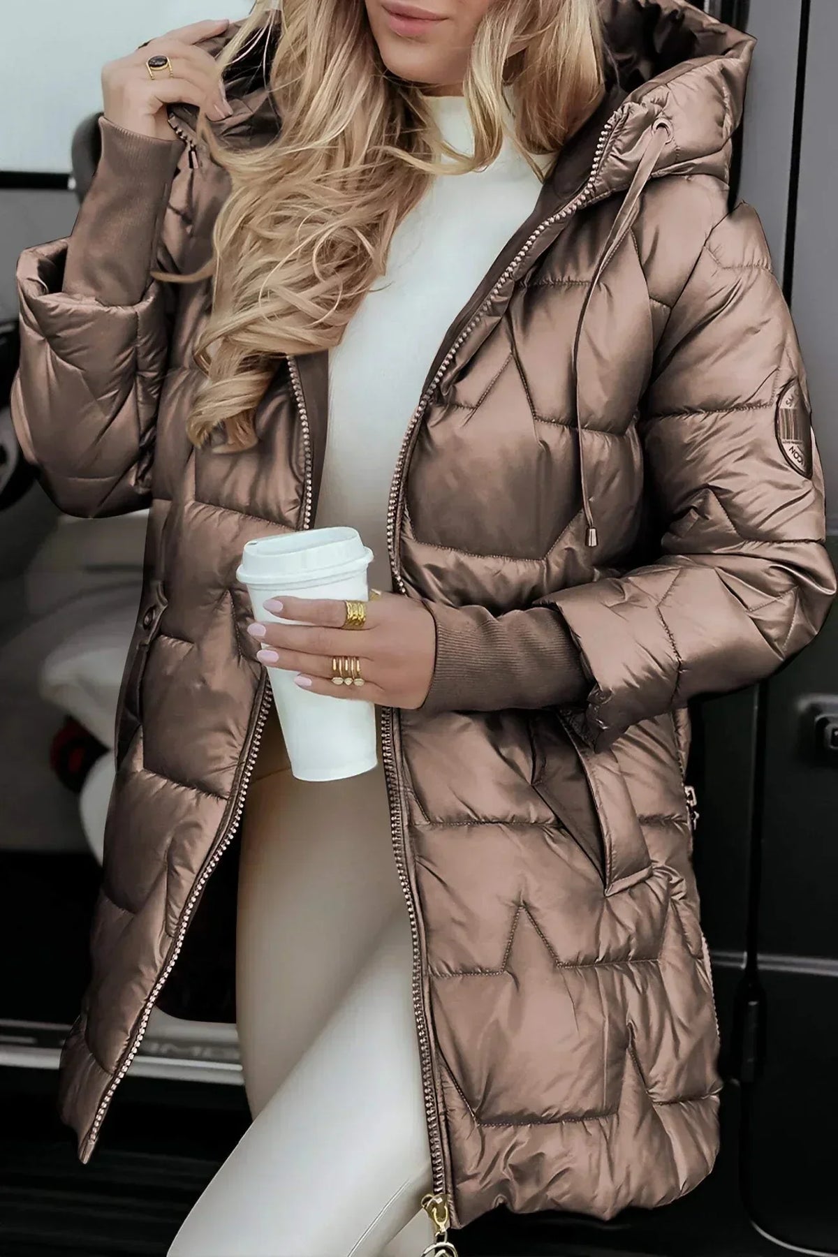 Lindsey™ | Elegant Padded Winter Coat with Hood