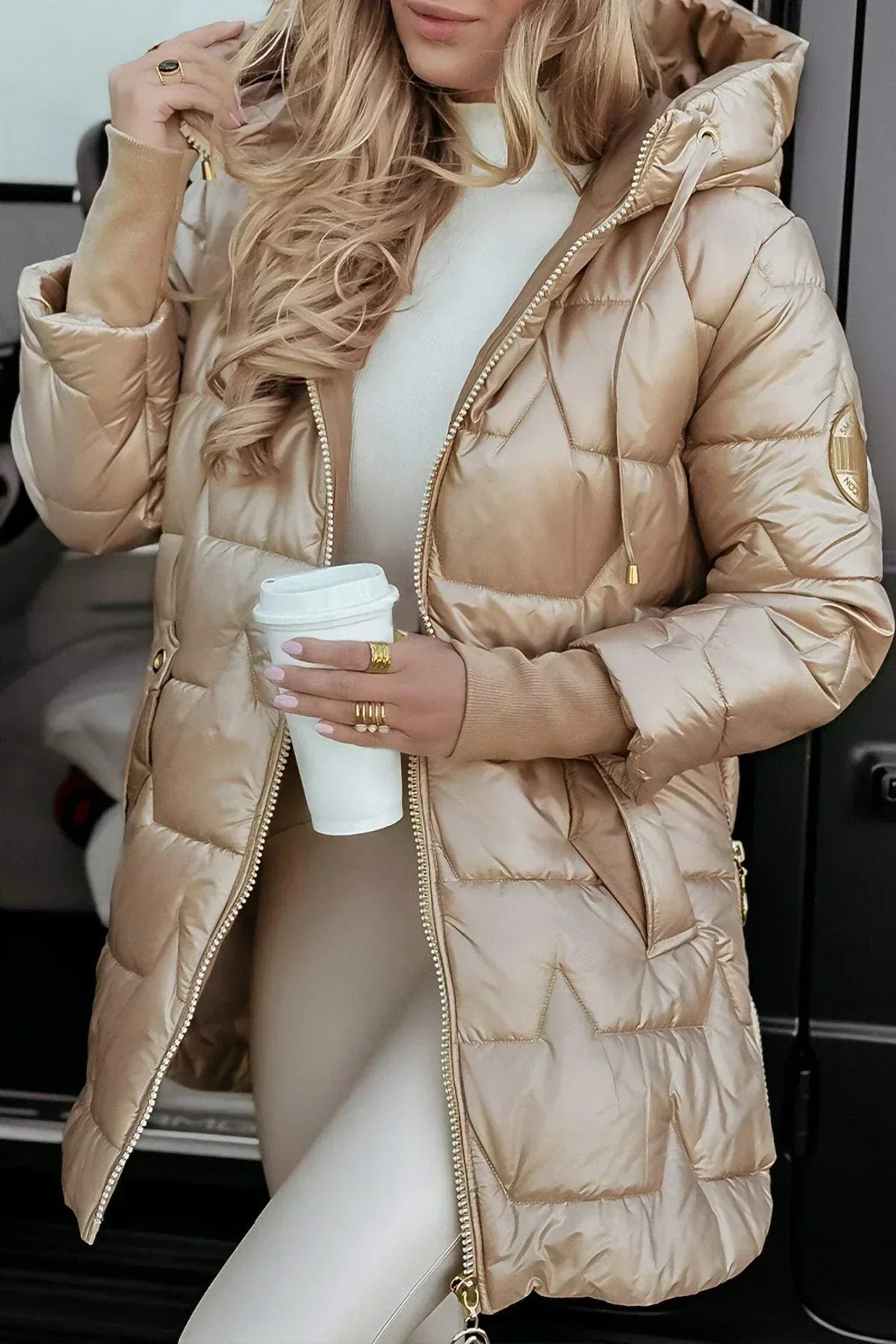Lindsey™ | Elegant Padded Winter Coat with Hood