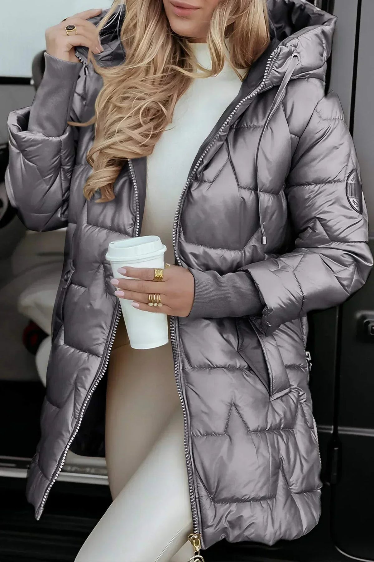 Lindsey™ | Elegant Padded Winter Coat with Hood
